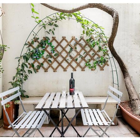 Pied-A-Terre Domusuite Rhome Colosseo Rome Exterior photo